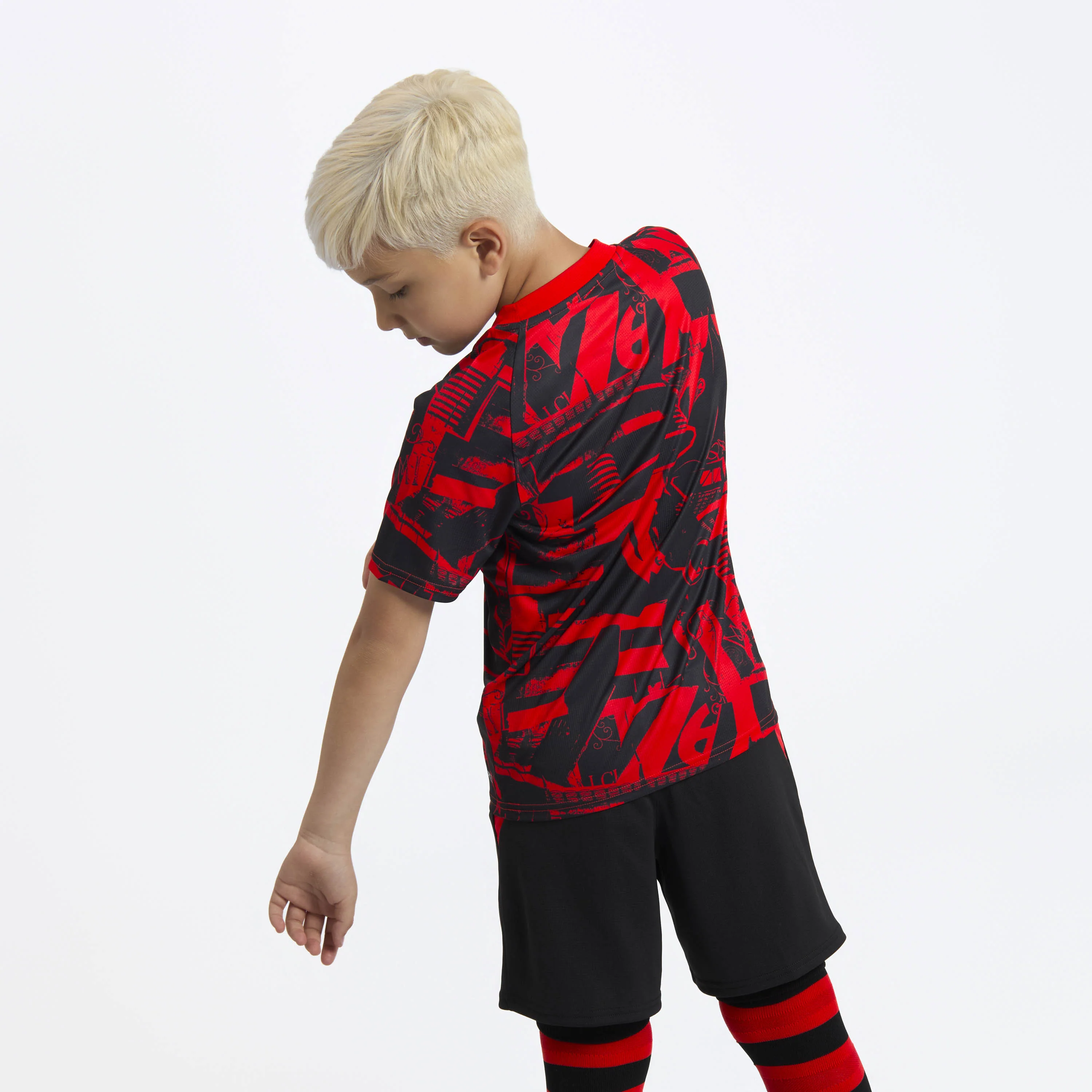 MAGLIA MILAN PREMATCH ROSSA E NERA 2026/27 BAMBINO