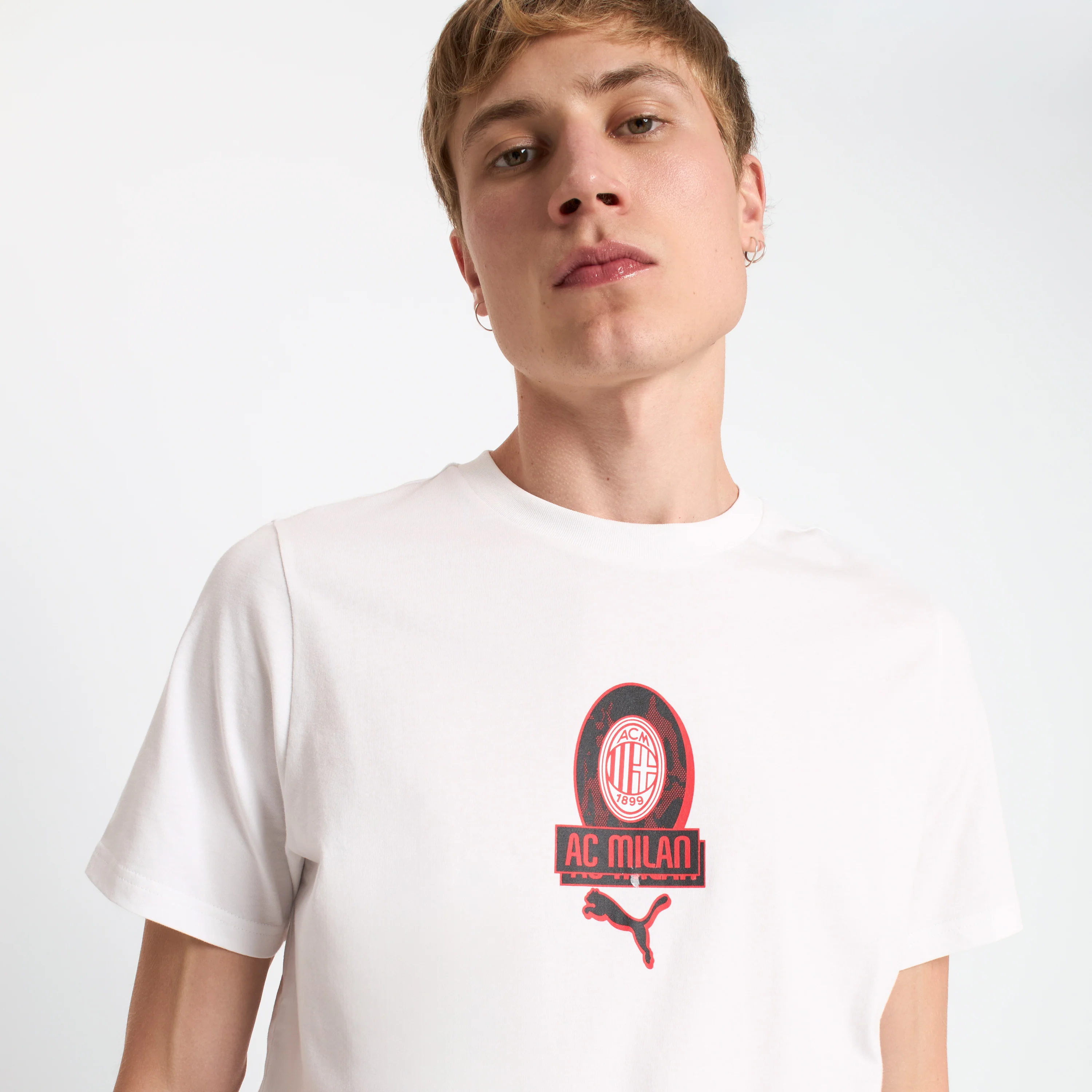 T-SHIRT BIANCA CON GRAFICA CENTRALE MILAN CULTURE